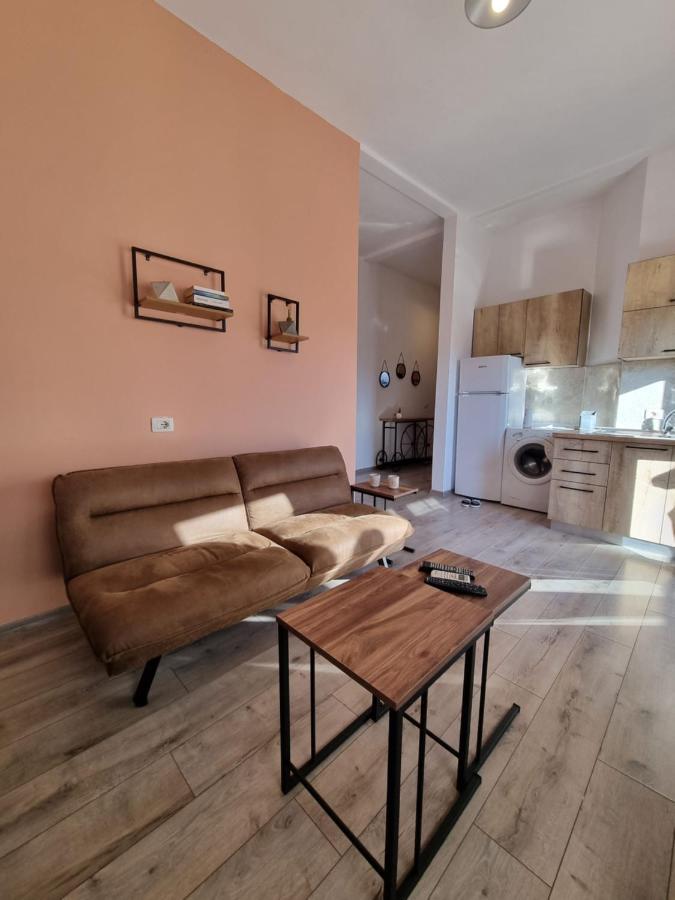 Sky Apartament. Bllok District Tiranë Luaran gambar